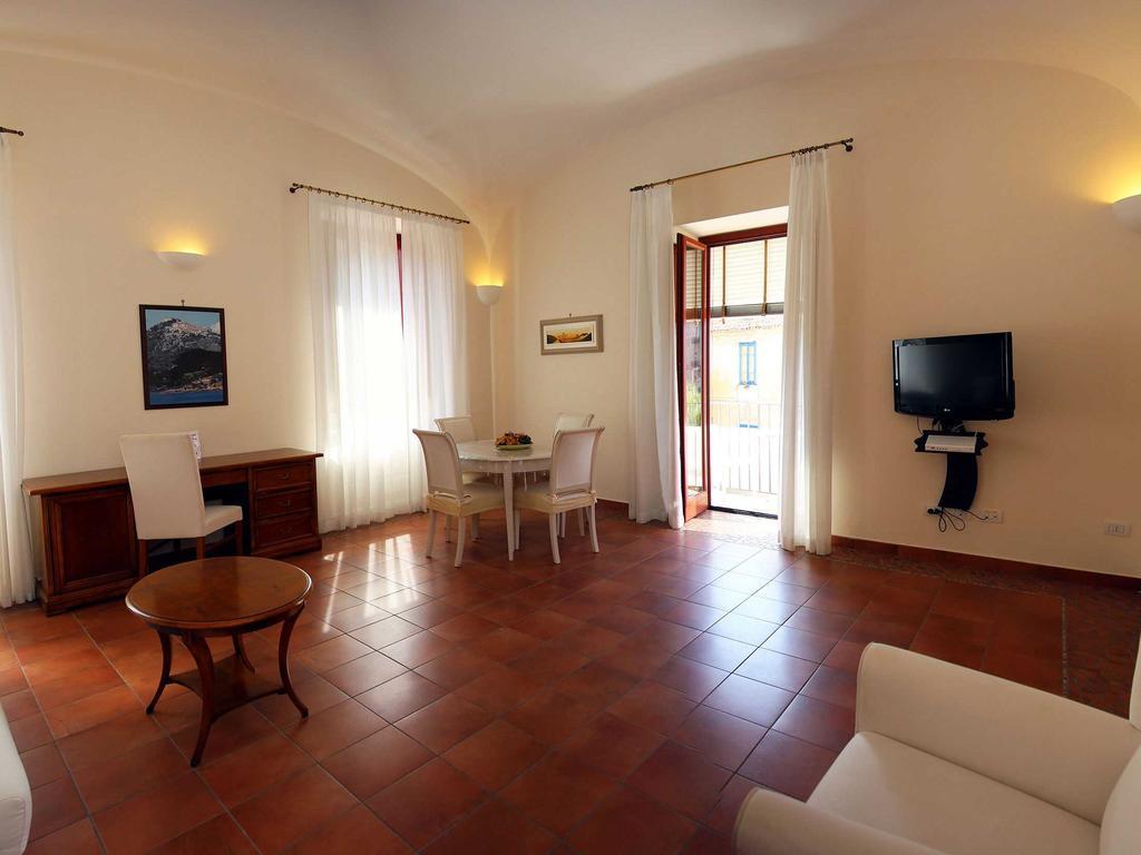 Ferienwohnung Palazzo Iaquinto Santa Maria di Castellabate Exterior foto
