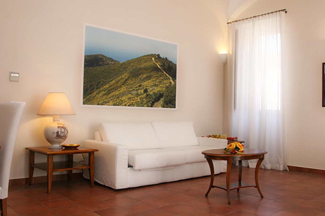 Ferienwohnung Palazzo Iaquinto Santa Maria di Castellabate Exterior foto